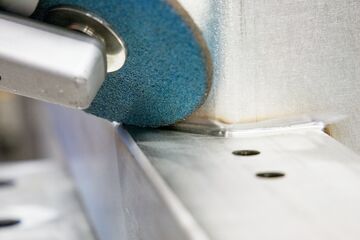 XELERION creates flawless, homogeneous surfaces up to high gloss